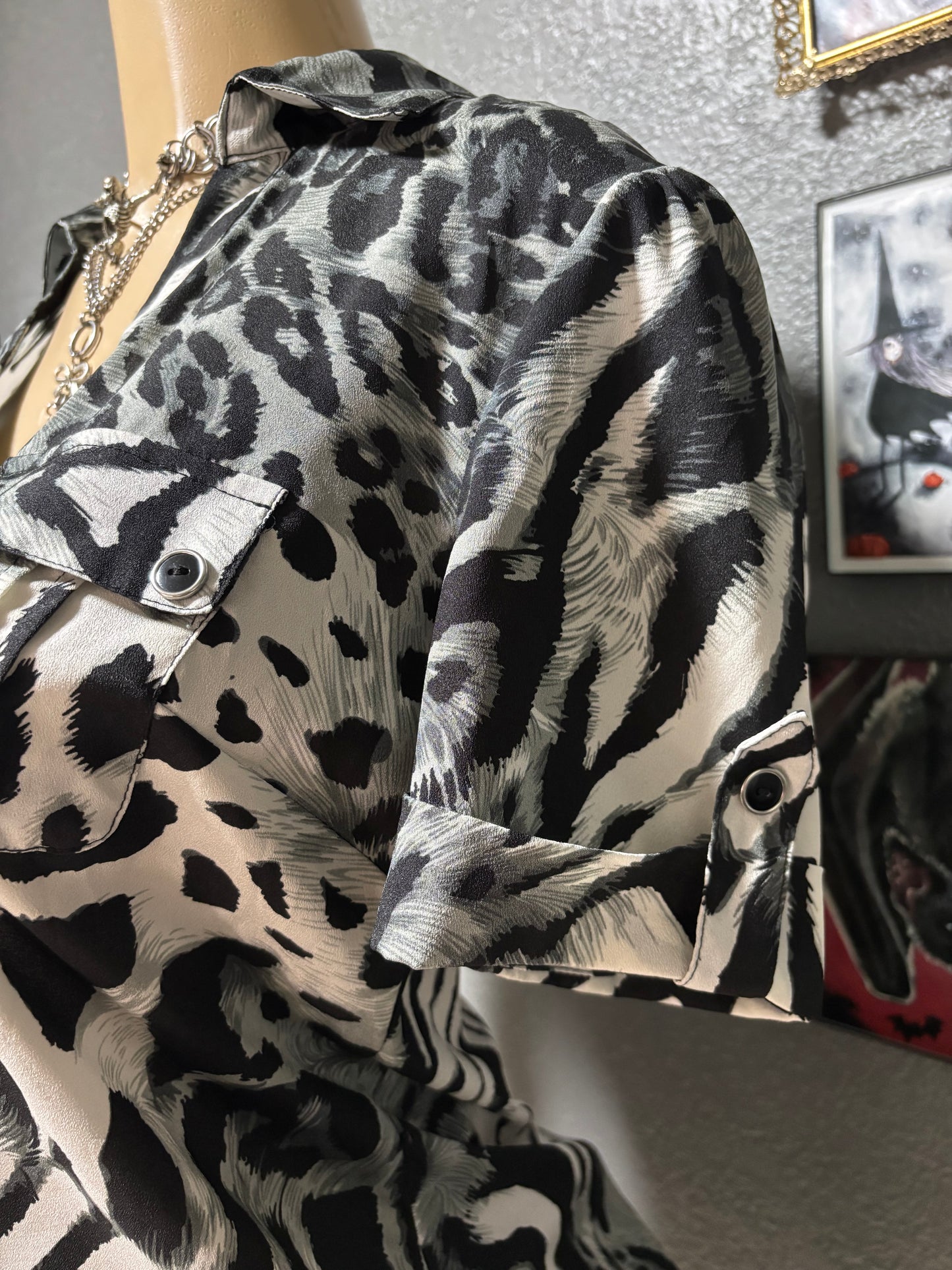 Animal Print Button Up M