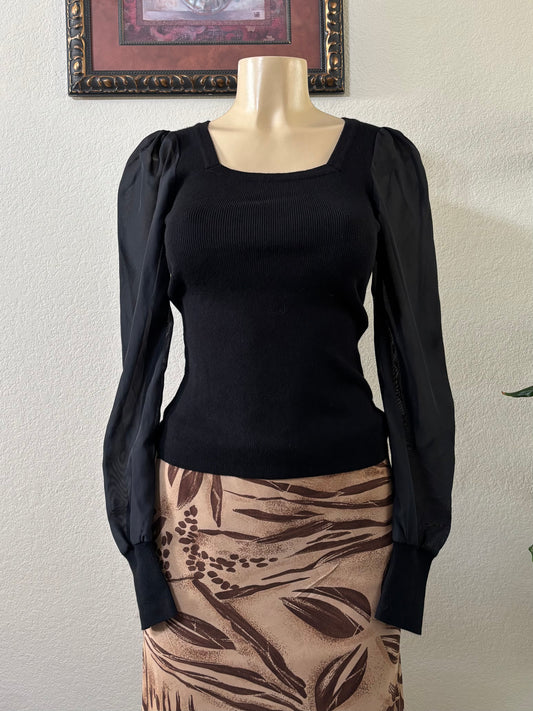 Carmen Black Top