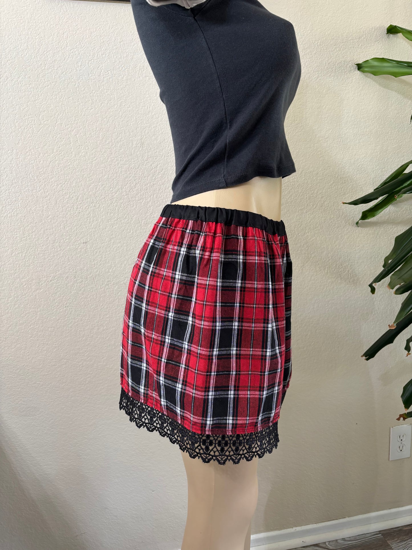 Red Plaid Skirt Large