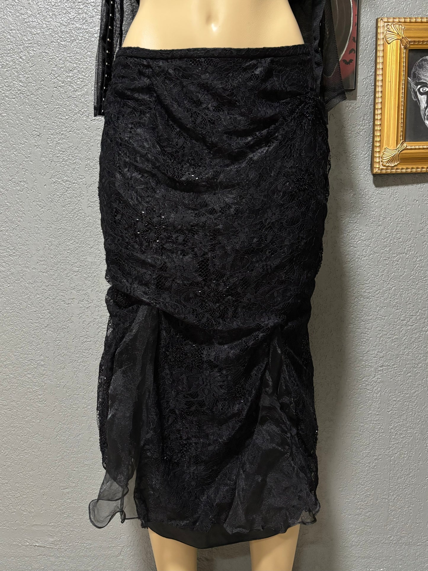 Vintage Lace MIDI Skirt 30”