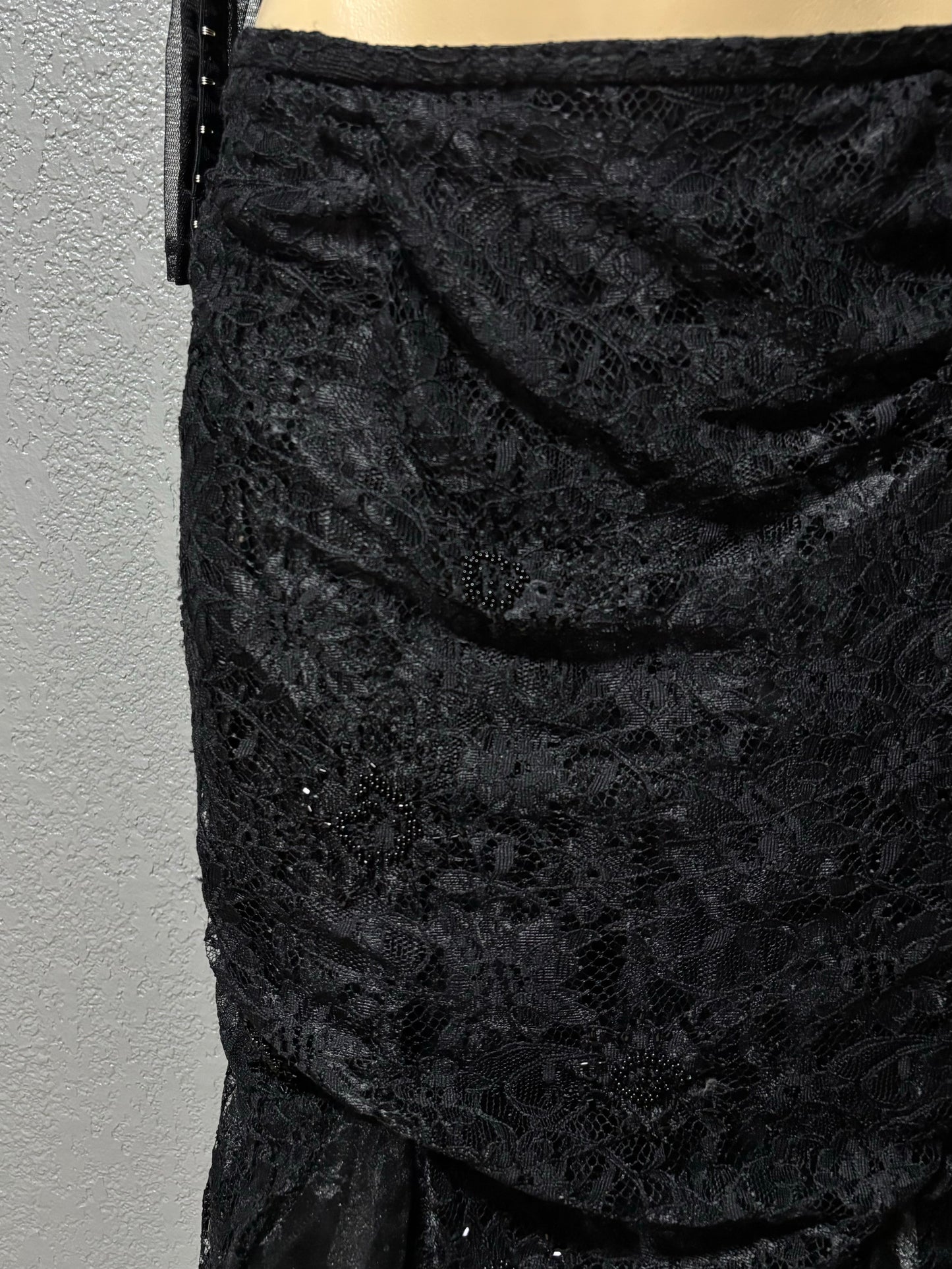 Vintage Lace MIDI Skirt 30”