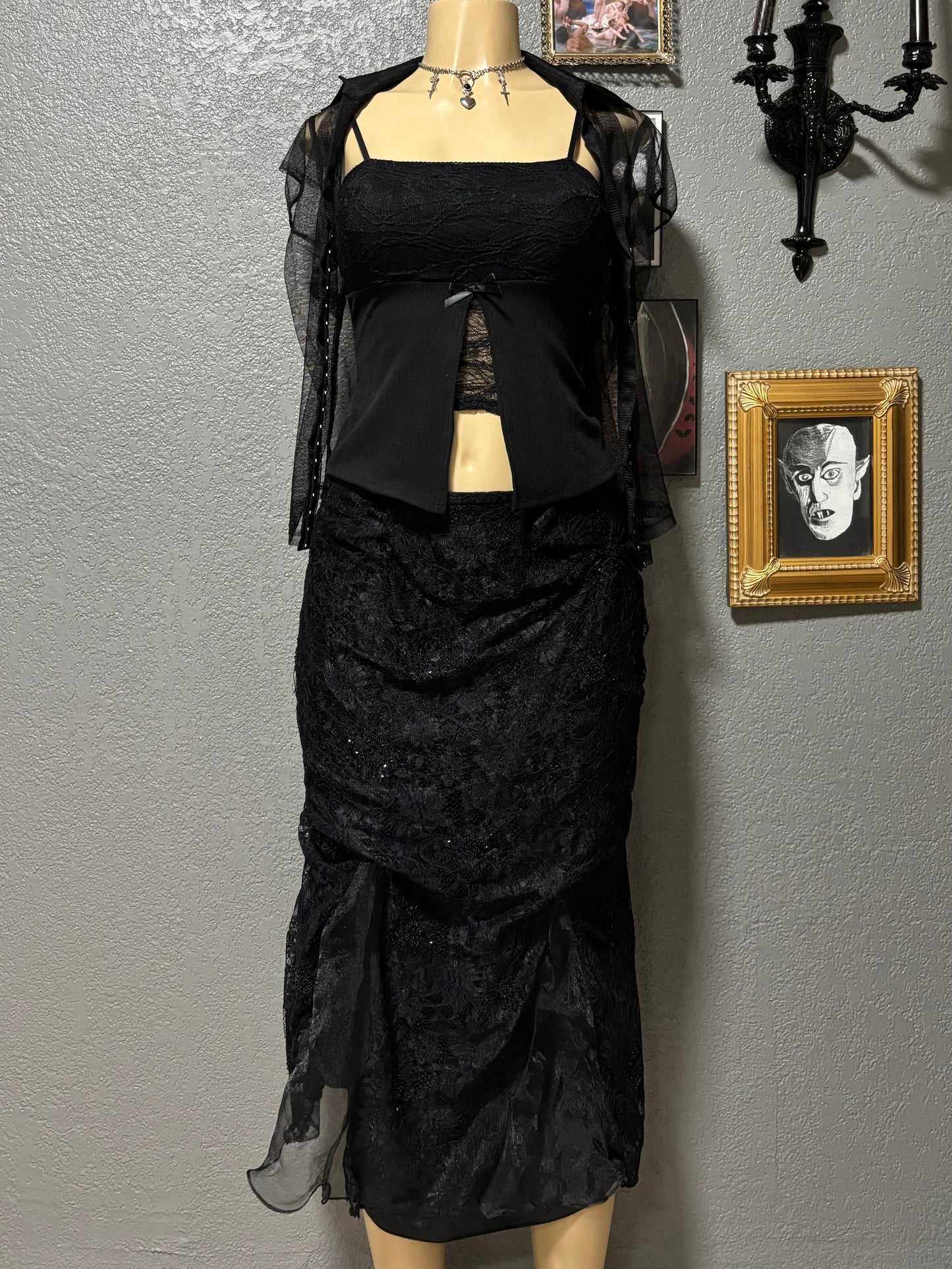 Vintage Lace MIDI Skirt 30”