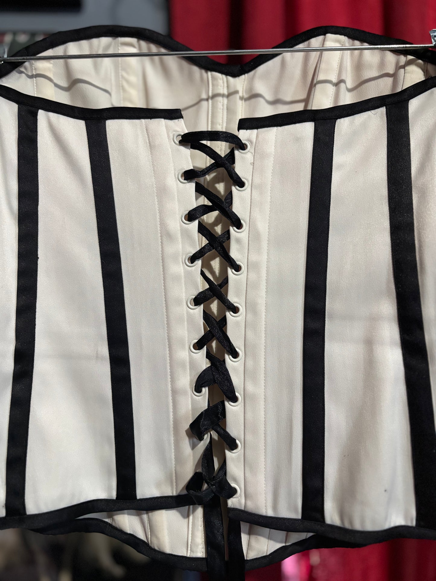 Pearly White Corset M